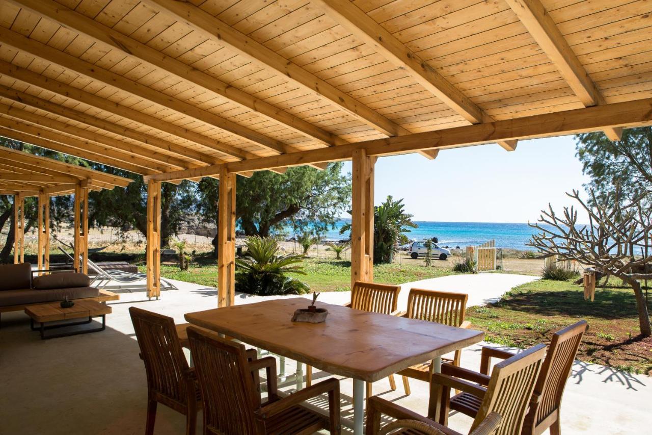 Mera Beachfront House - Phalasarna Eksteriør billede