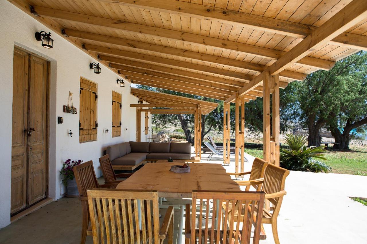 Mera Beachfront House - Phalasarna Eksteriør billede